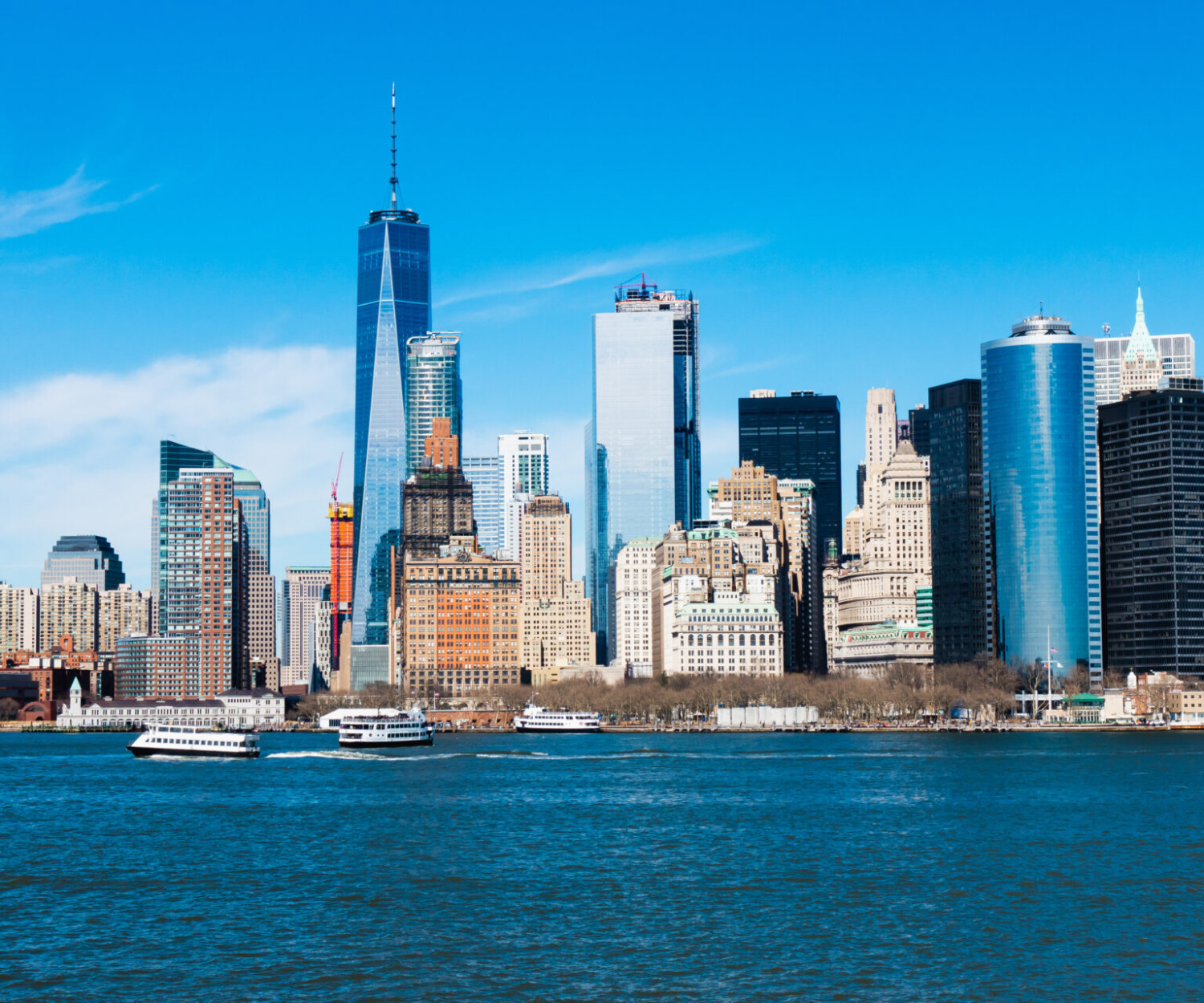A breathtaking view of New York City skyline and Hudson river