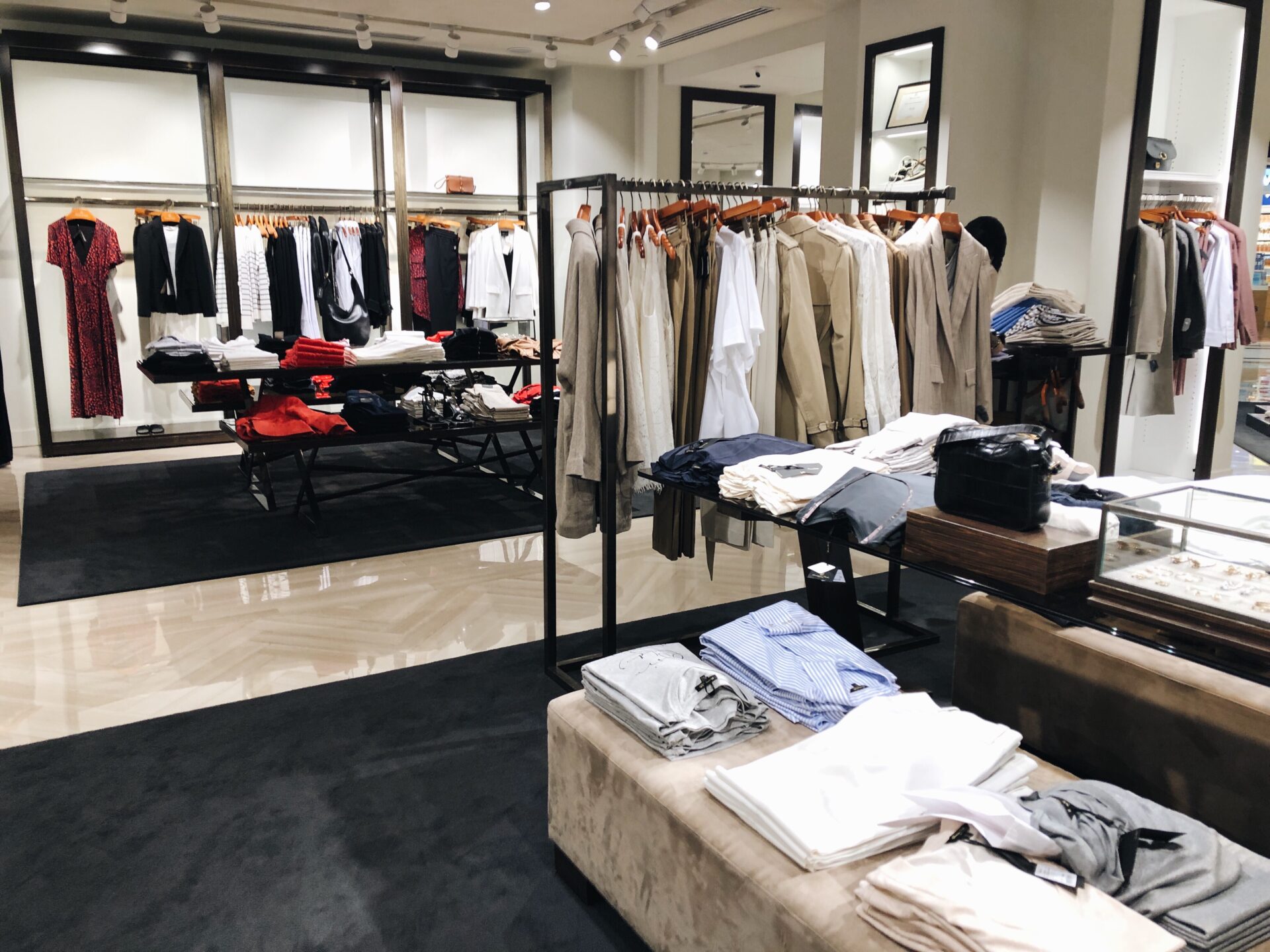 小売店舗の内装