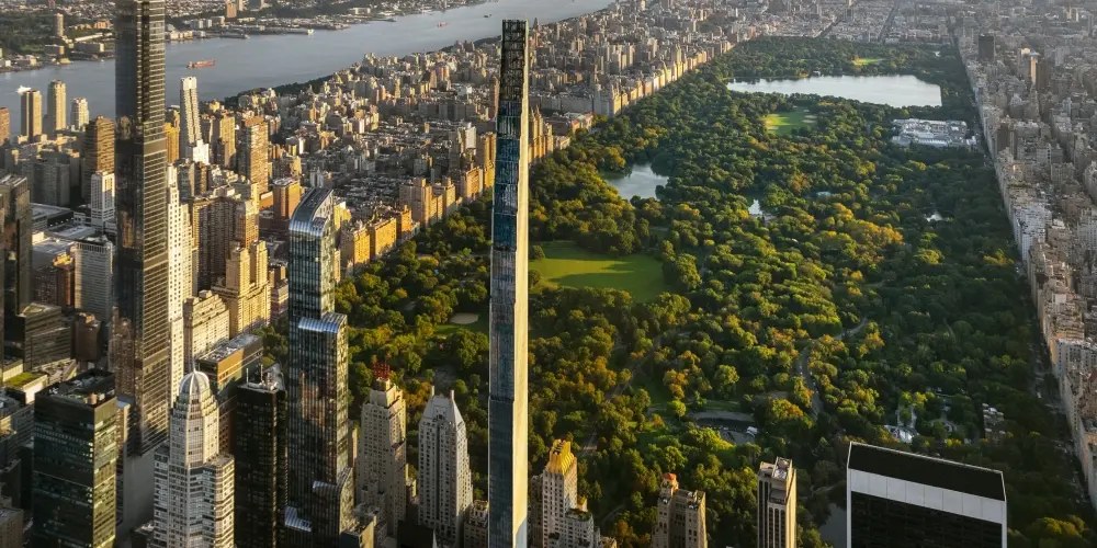 ニューヨークのセントラルパークと周辺の高層建築
