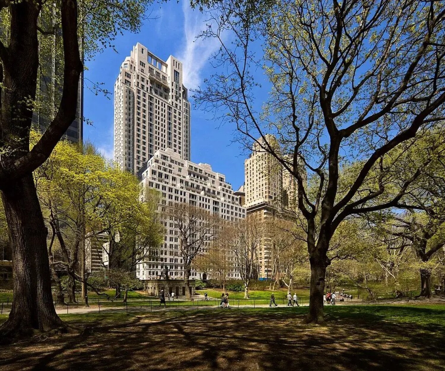 ニューヨークの15 Central Park Westの外観