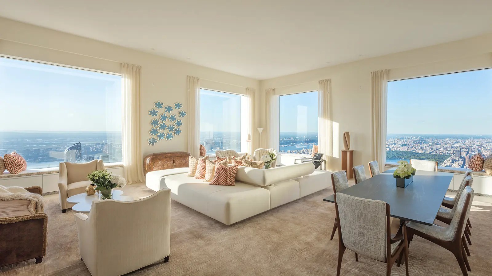 ニューヨークの432 Park Avenueの住戸と共用部
